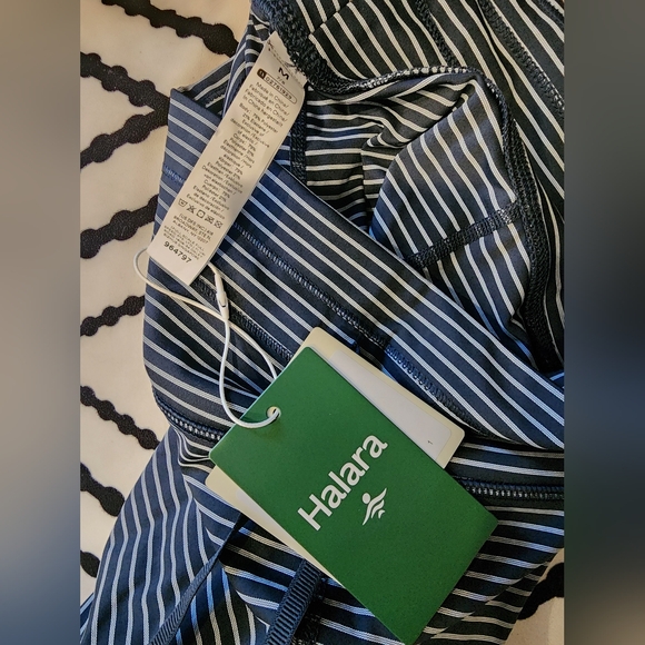 HALARA High Waisted Drawstring Striped Pocket Leggings Oceanic Teal NWT Medium - Picture 10 of 16